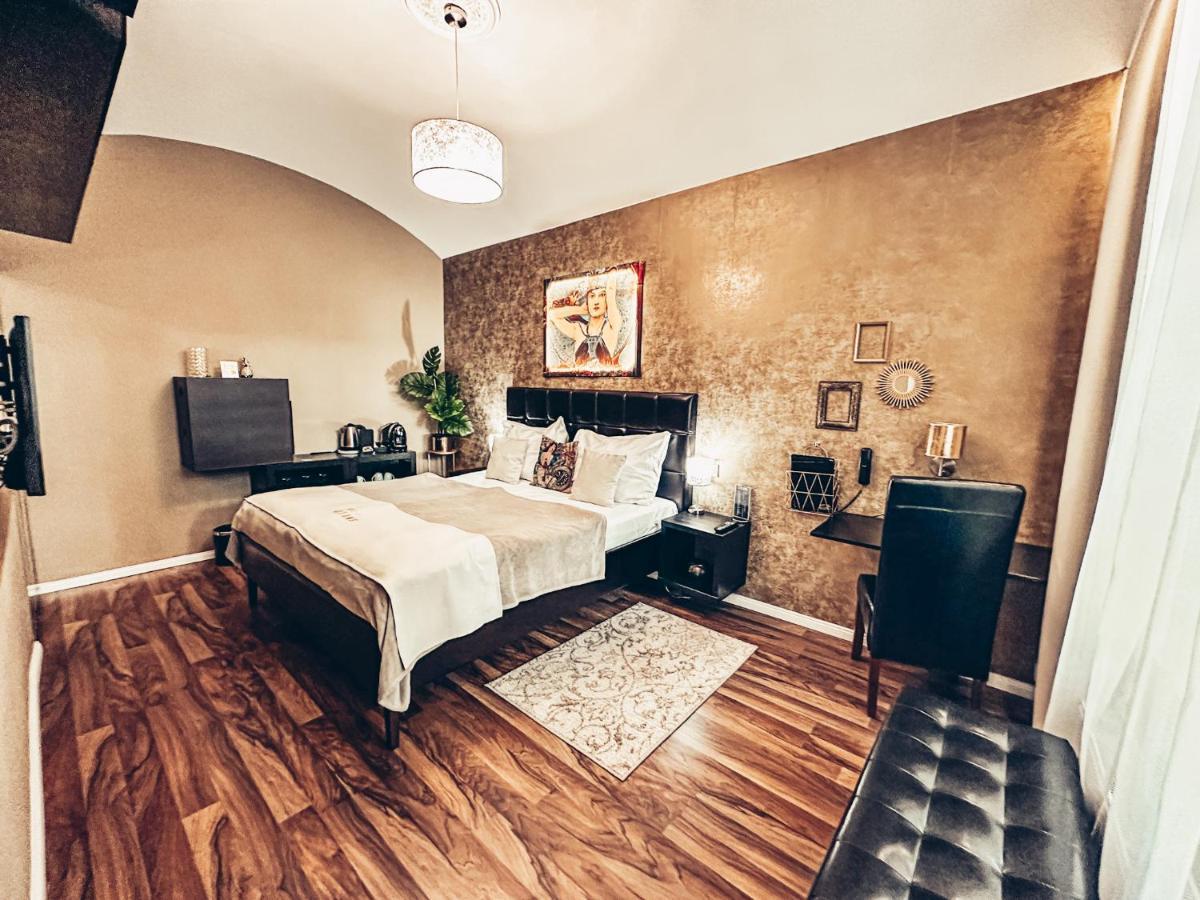 Alfons Boutique Hotel Прага Екстер'єр фото