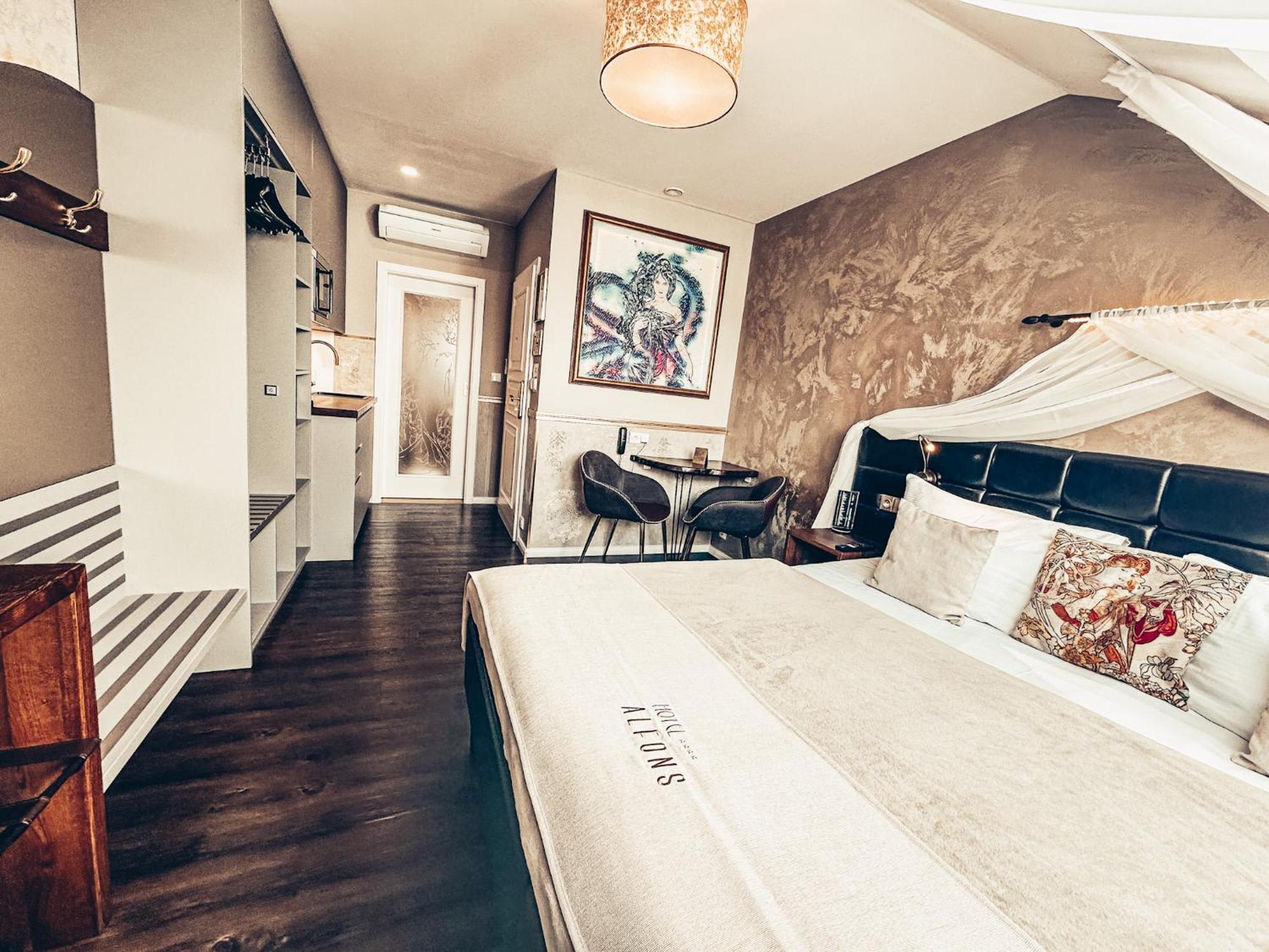 Alfons Boutique Hotel Прага Екстер'єр фото
