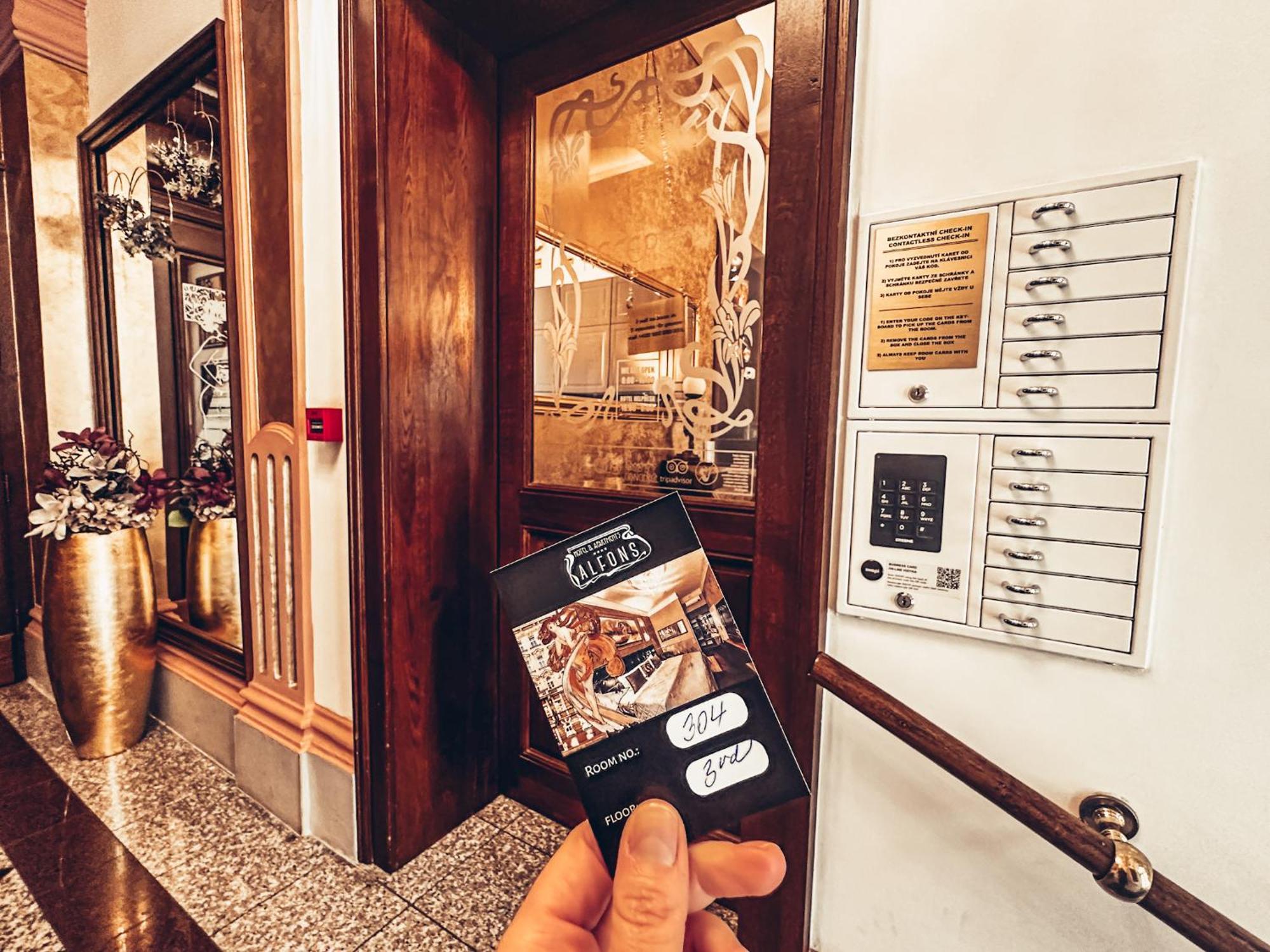 Alfons Boutique Hotel Прага Екстер'єр фото